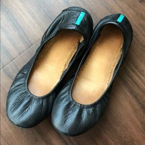 Black Tieks
